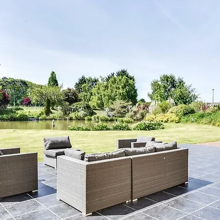 Chateau Cote De Nacre